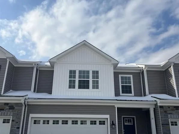 31 Victoria Gardens Sq, Neptune, NJ 07753