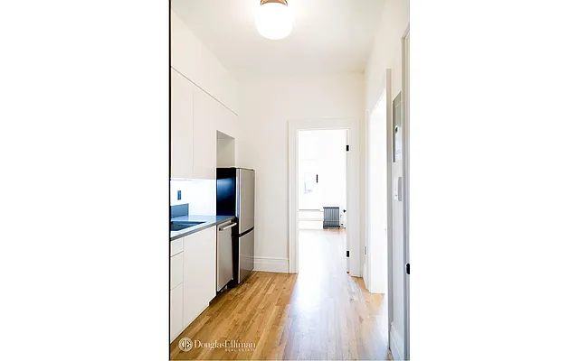 Rented by Douglas Elliman | media 24