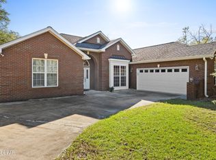 2763 Village Dr, Chipley, FL 32428