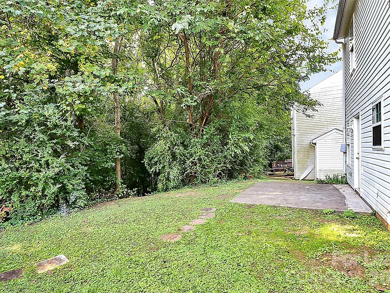 1215 McAllister Dr — Photo 29