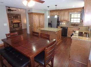 129 E Park Dr, Montgomery, TX 77356