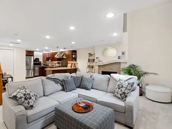 502 S 11th St APT 38, Philadelphia, PA 19147