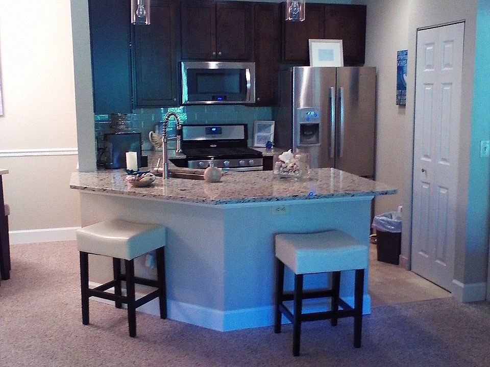 1st image of 13810 N Sutton Park Dr Unit 1527
