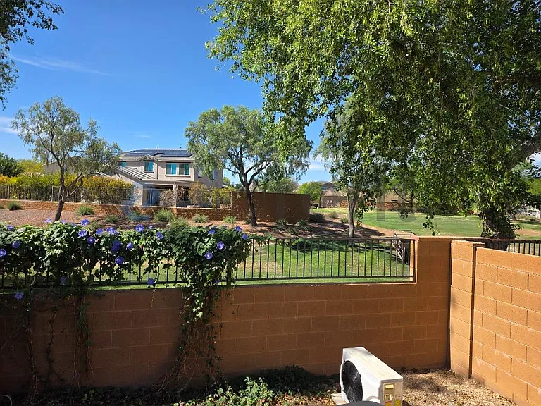 26001 W Tonopah Dr — Photo 36
