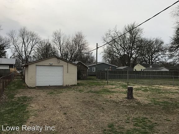 2nd image of 1905 Hicks Dr