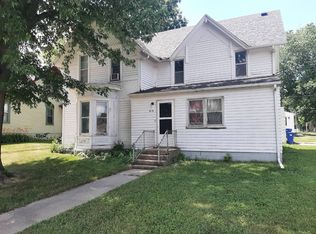 61 N 3rd Ave W, Hartley, IA 51346