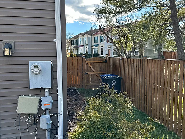 106 Hampstead Ct NE — Photo 10