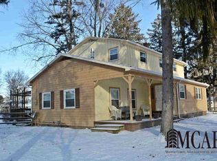 6361 Swiss Garden Dr, Temperance, MI 48182