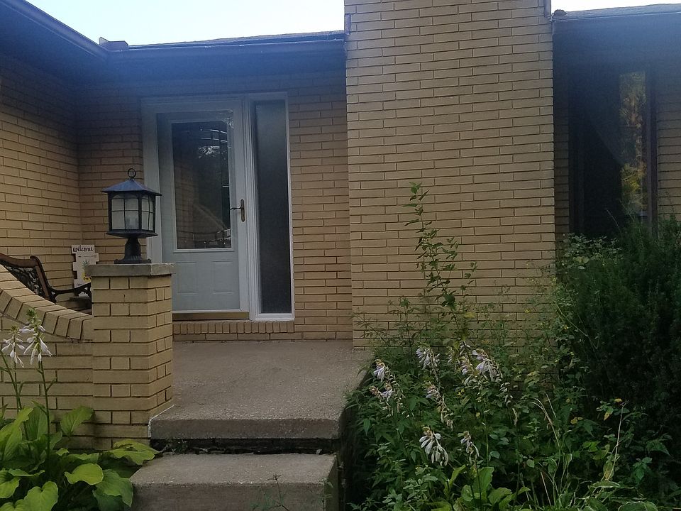 2nd image of 2409 & 2413 Graybill Rd