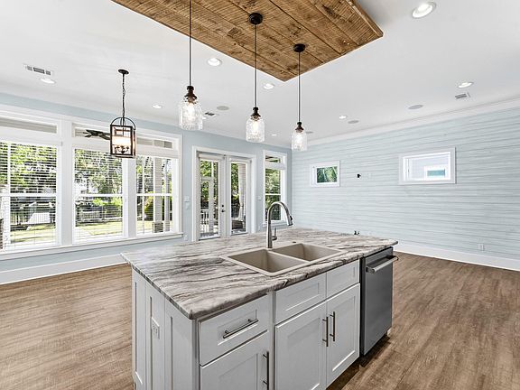 3rd image of 160 Rearden Way