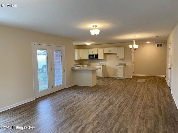3rd image of 408 Eagle Pointe Dr