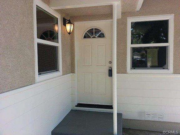 4th image of 1453 N Mountain View Ave