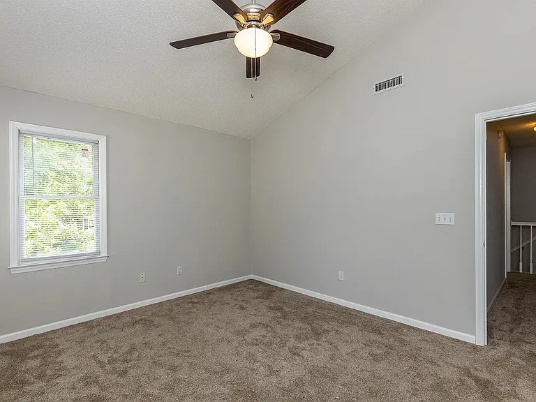 112 Kronos Ln — Photo 11