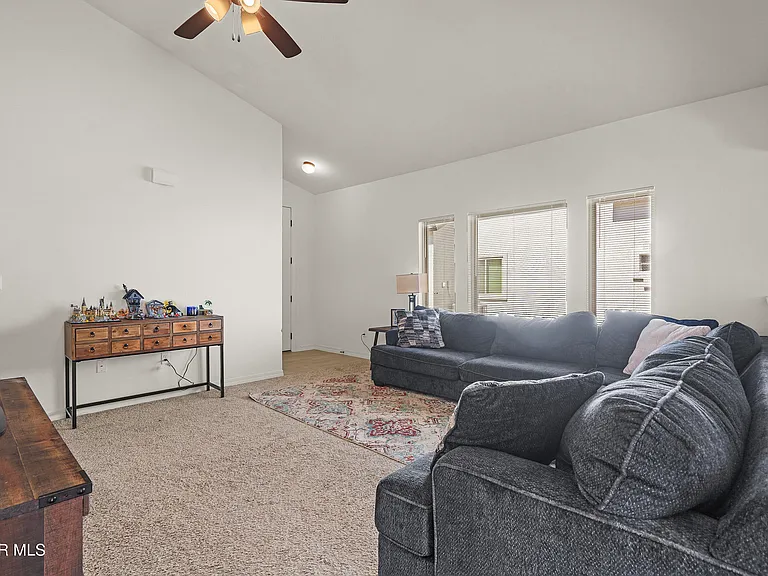 13621 Hazlewood St — Photo 15