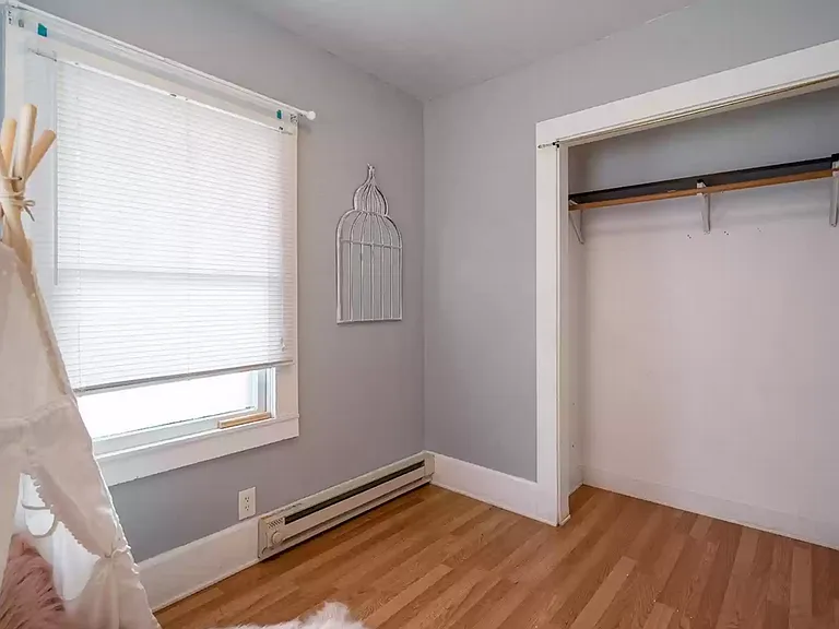 270 E 16th Ave — Photo 9