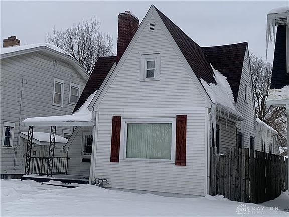 3rd image of 216 Westwood Ave
