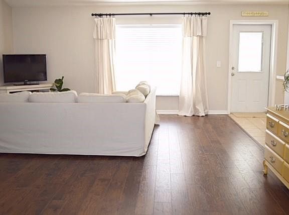 4th image of 2030 Antler Dr