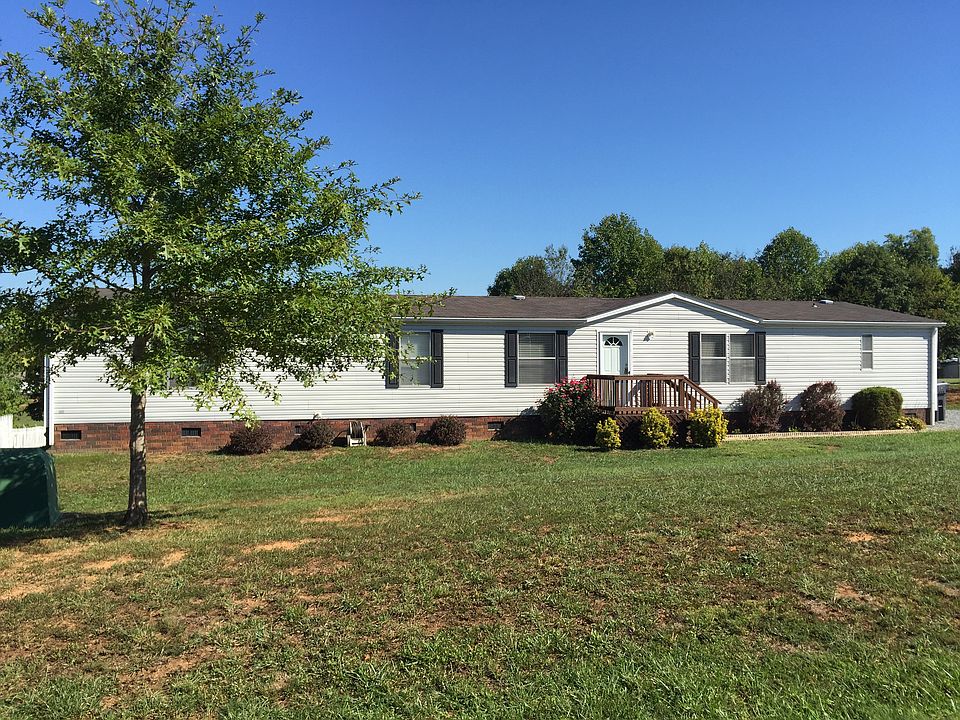 1st image of 128 Robins Hill Ln