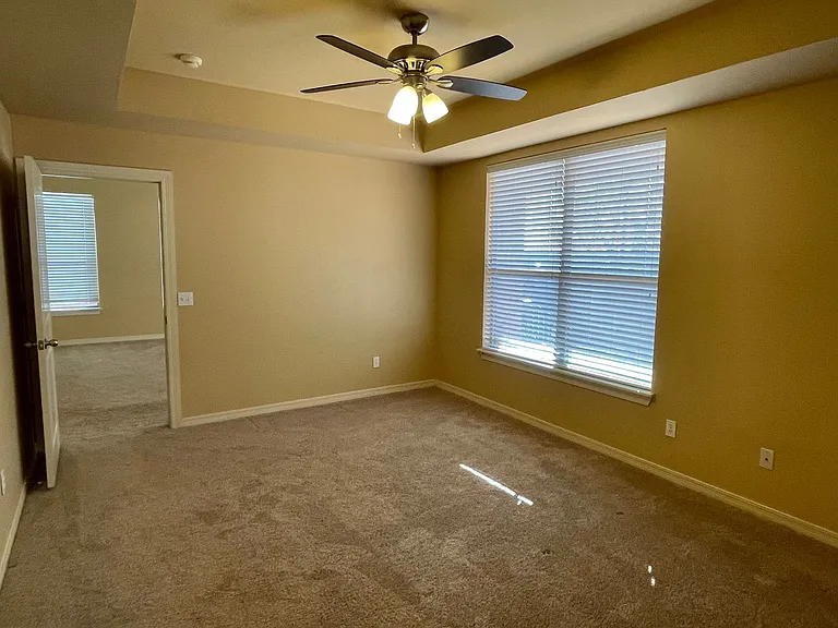 17605 Pond Walk Ct — Photo 3