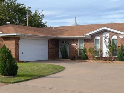 2404 Rockhill Rd, Wichita Falls, TX, 76306