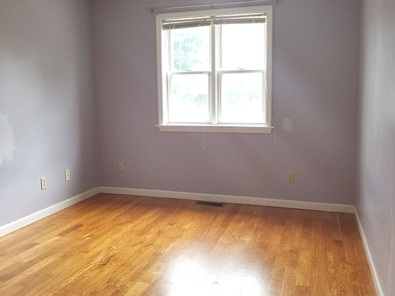 4th image of 258 Longstreet Ave #1