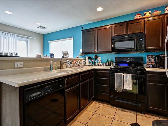 5th image of 990 Grand Cerritos Ave