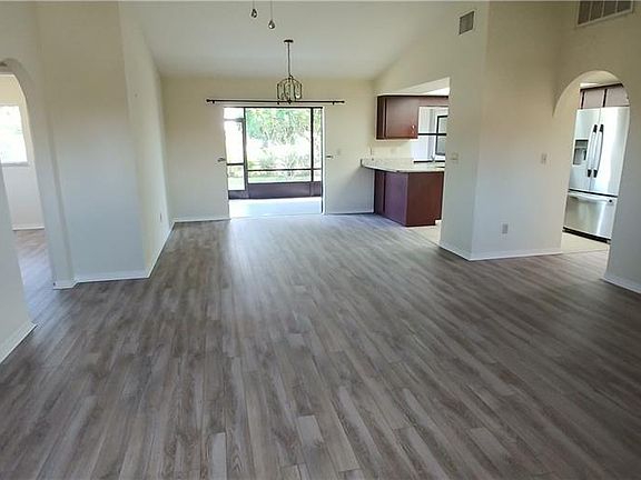 2nd image of 3725 SW 6th Ave
