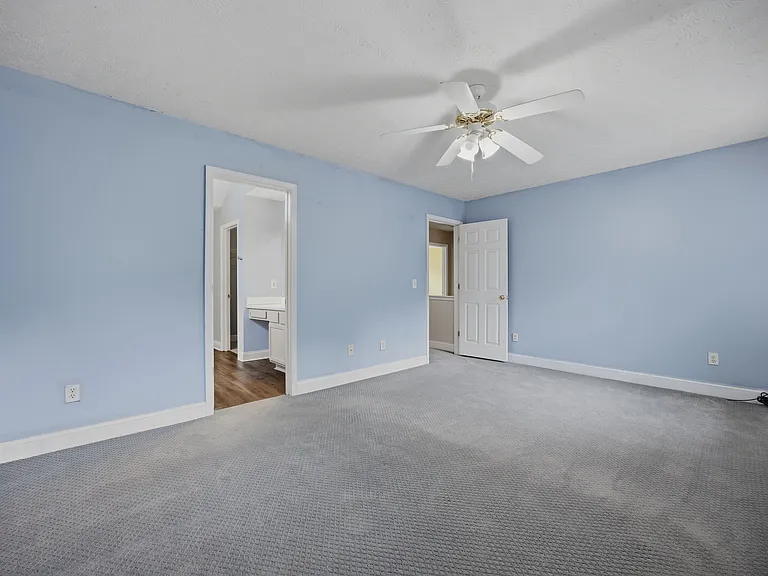 5054 Lancashire Ct — Photo 20