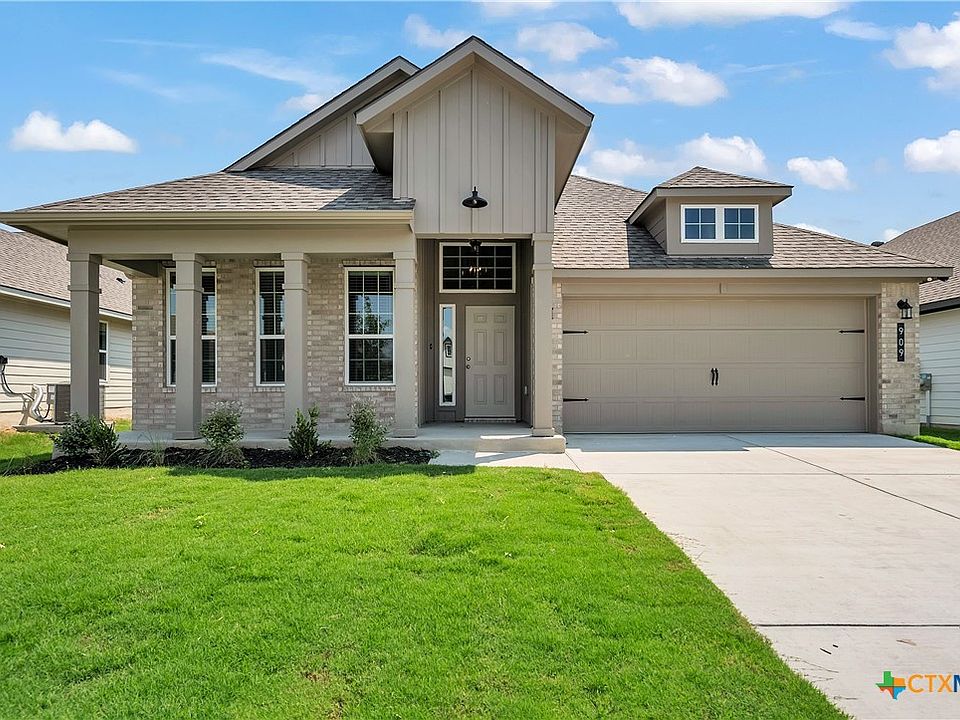 1st image of 909 James Parker Cir