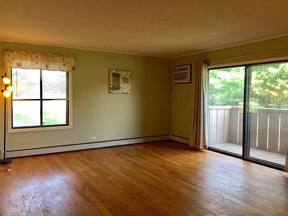 5th image of 1 Cedar Ct APT 4