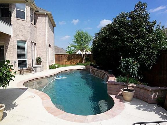 2nd image of 1117 Nueces Ct