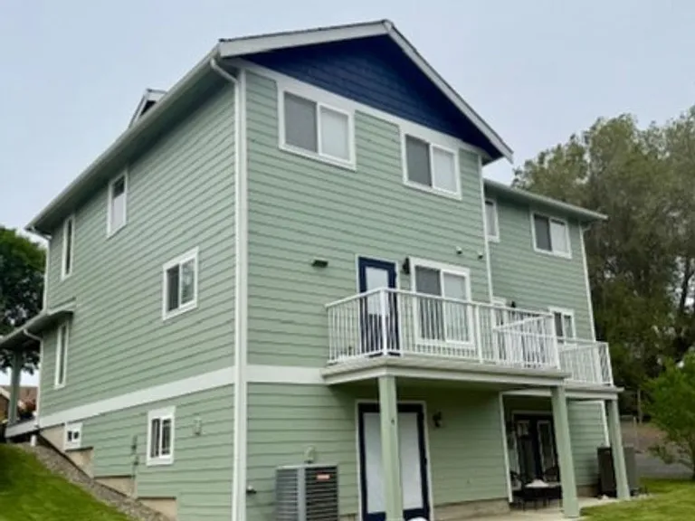 702 E Capitol Ave. — Photo 1