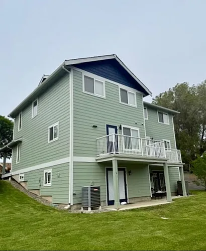 702 E Capitol Ave. Photo 1