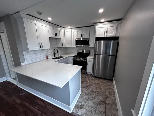 1674 Lonsdale Ave #2 Photo 1