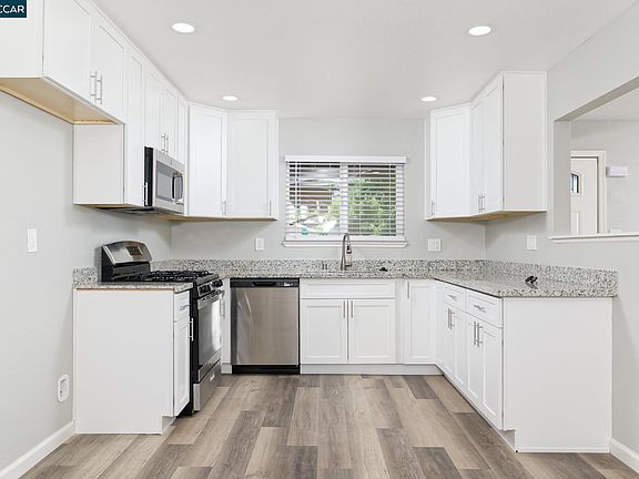 3rd image of 149 Lomita Ave
