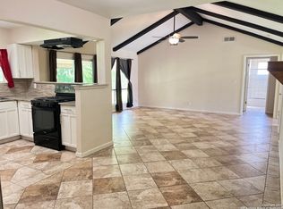 6819 Oak Lake Dr, San Antonio, TX 78244