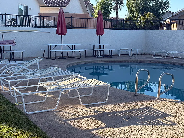 W Canyon View Dr — Photo 18