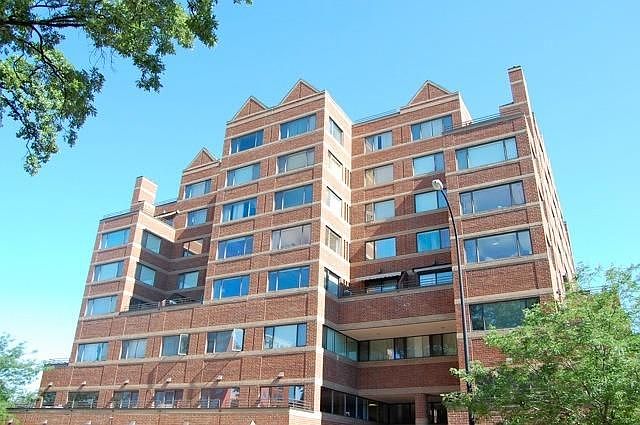 1st image of 505 E Huron St APT 509