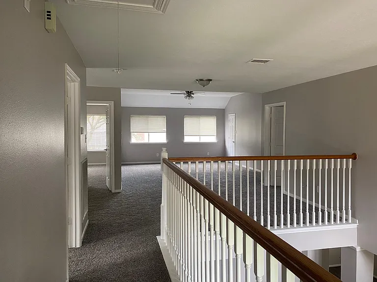 9403 Meadow Point Ct — Photo 17