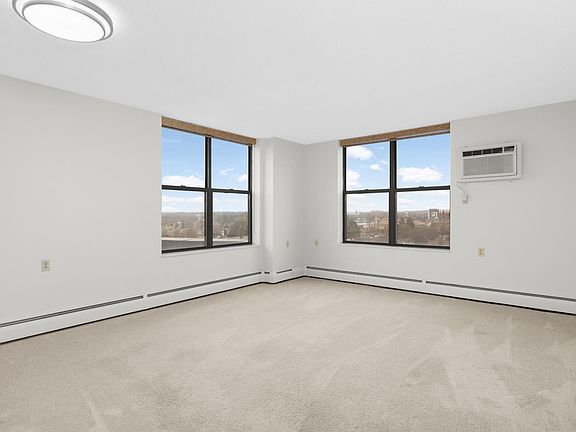 2nd image of 7600 Golden Valley Rd APT 706