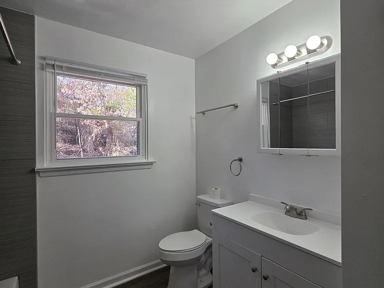 2802 Vinyard Ave NE #2 — Photo 12