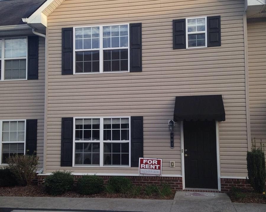 1st image of 2121 S Greenwood Dr APT 400