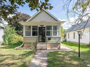 151 Fayette St, Clinton, IA 52732