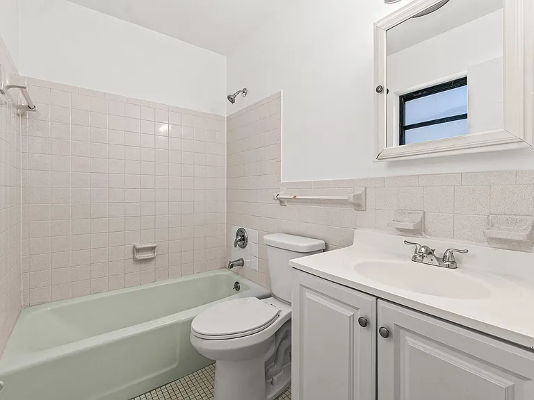 504 9th Ave N #508 — Photo 20