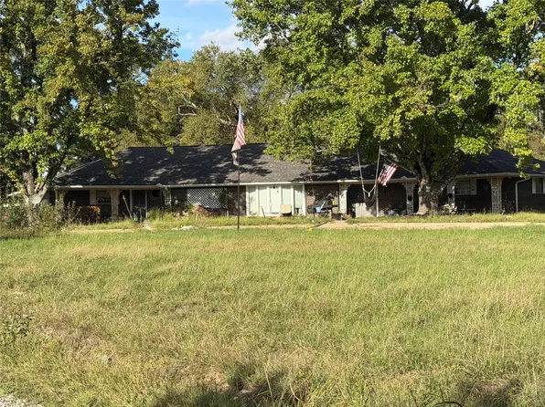 2343 W Community Chapel Rd, Atoka, OK 74525