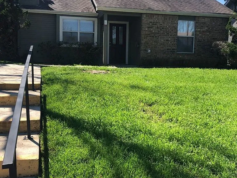 Country View Apartments — Photo 11
