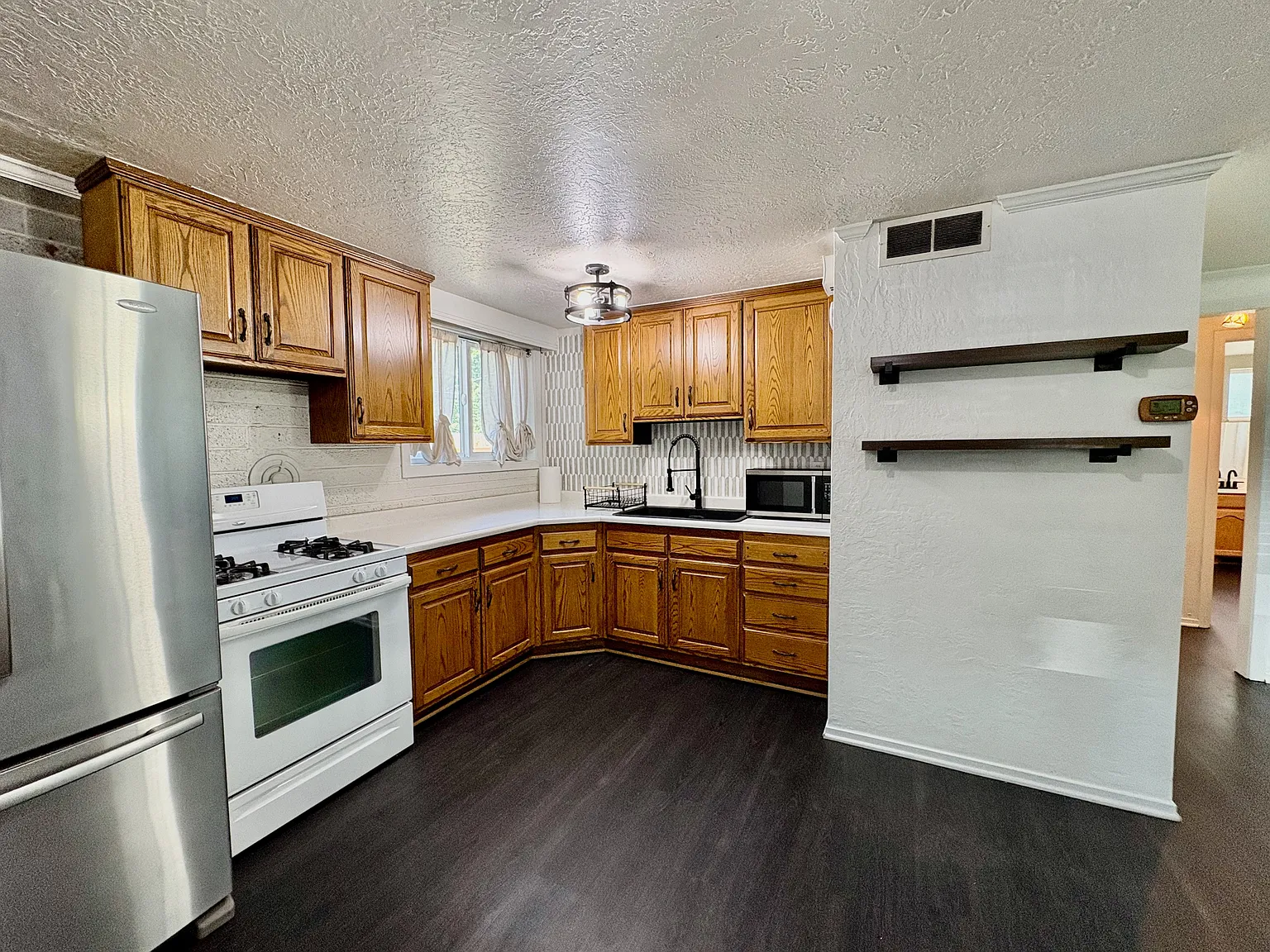 1535 S 700 W - LH - 1 — Photo 3