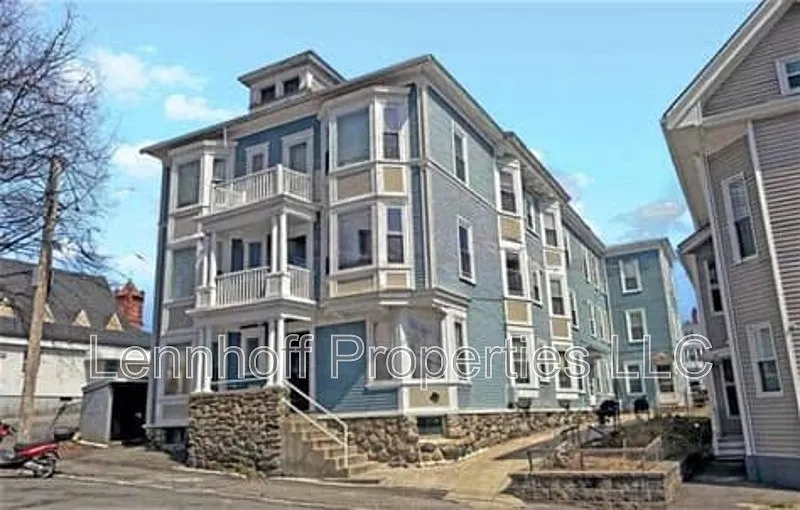 25 Portland St #2B