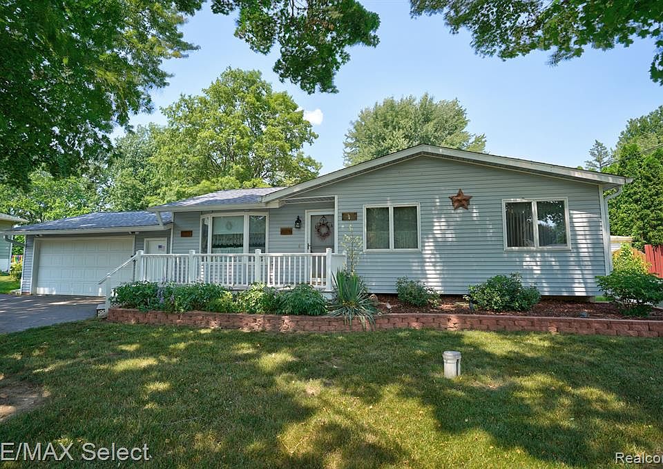 6189 Sugarloaf Dr, Grand Blanc, MI 48439 Zillow
