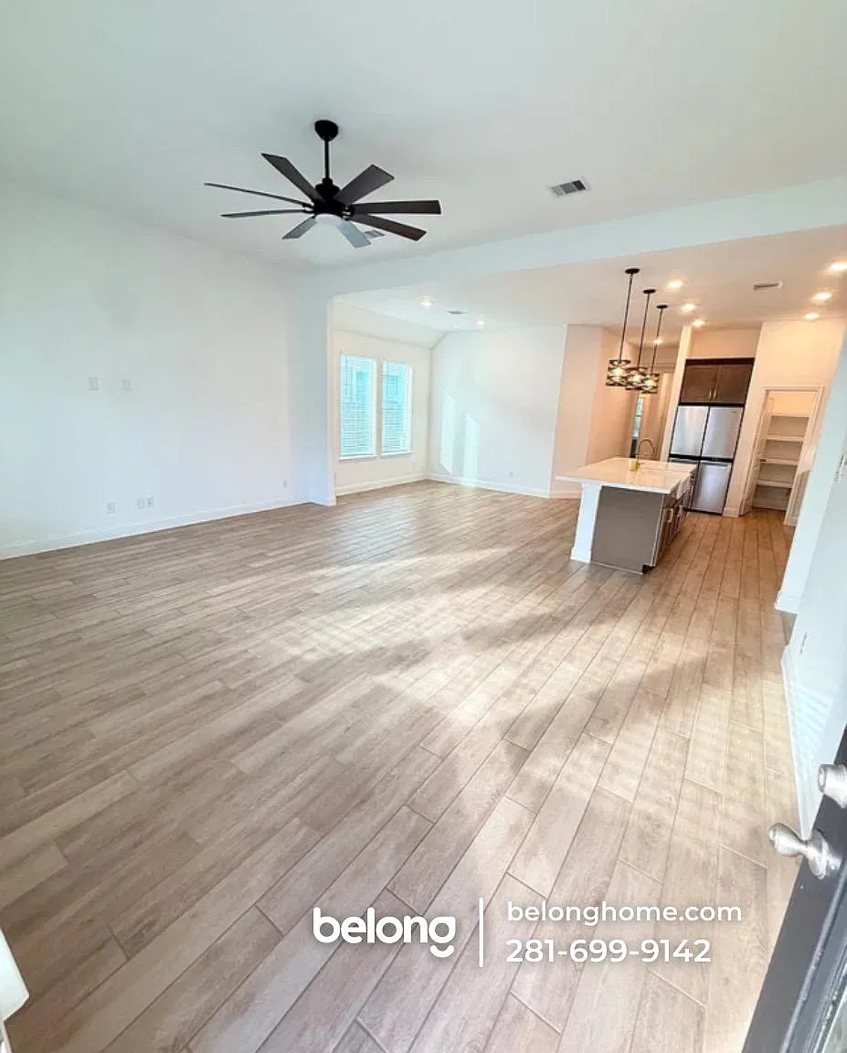 3 bed, 2.0 bath, 1730 sqft, $2,655 — Photo 4